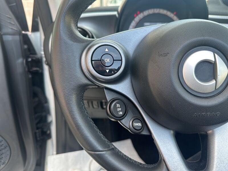 smart fortwo III 2015 Cabrio Cabrio 1.0 Passion 71cv twinamic my18