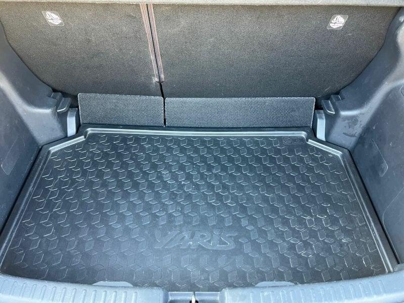 Toyota Yaris Hybrid Trend MY22