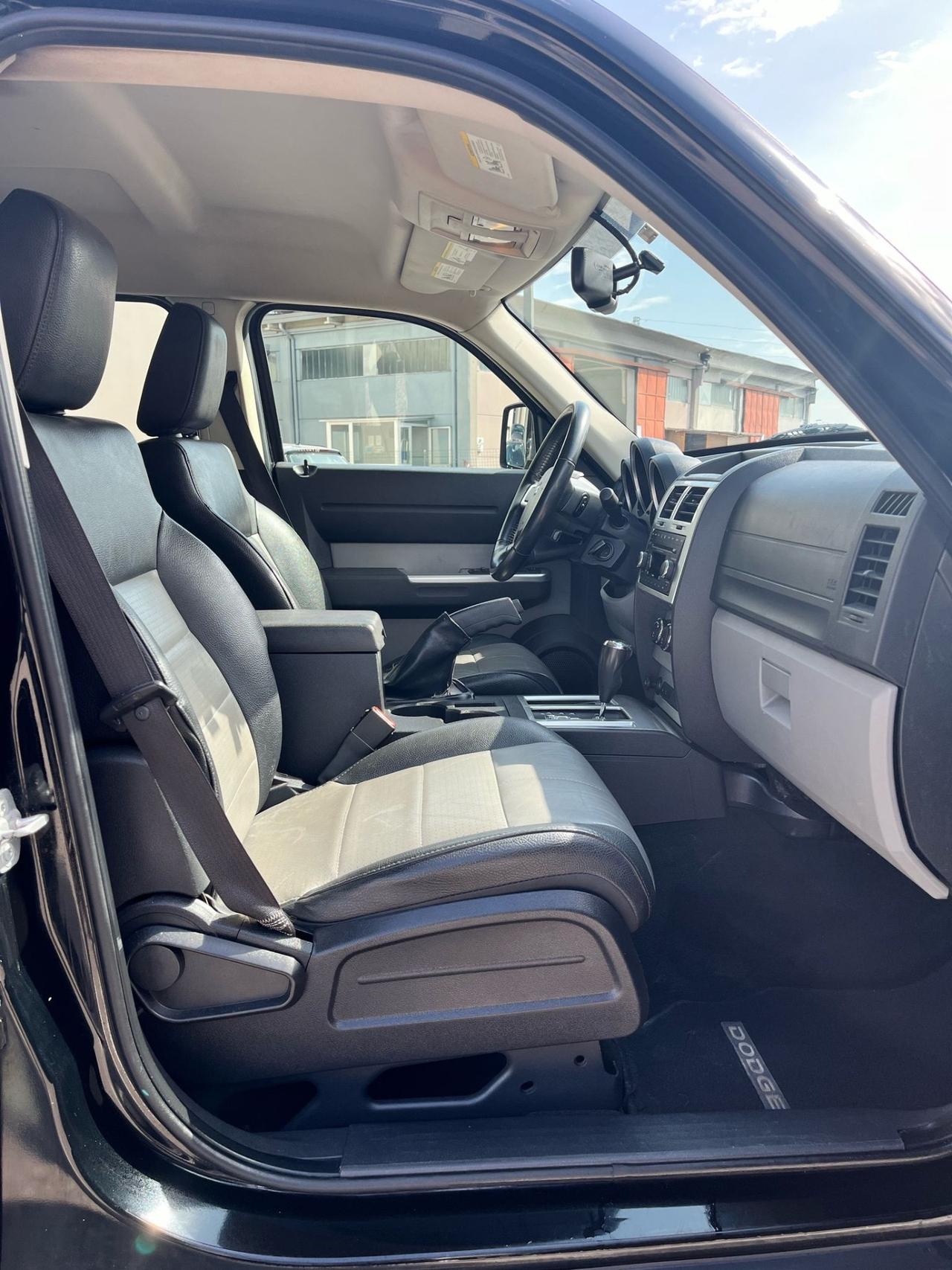 Dodge Nitro 4x4 Automatica