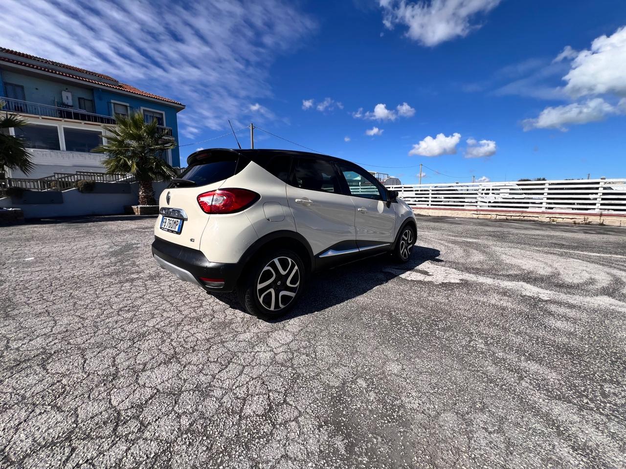 Renault Captur dCi 8V 90 CV EDC Start&Stop Energy Iconic