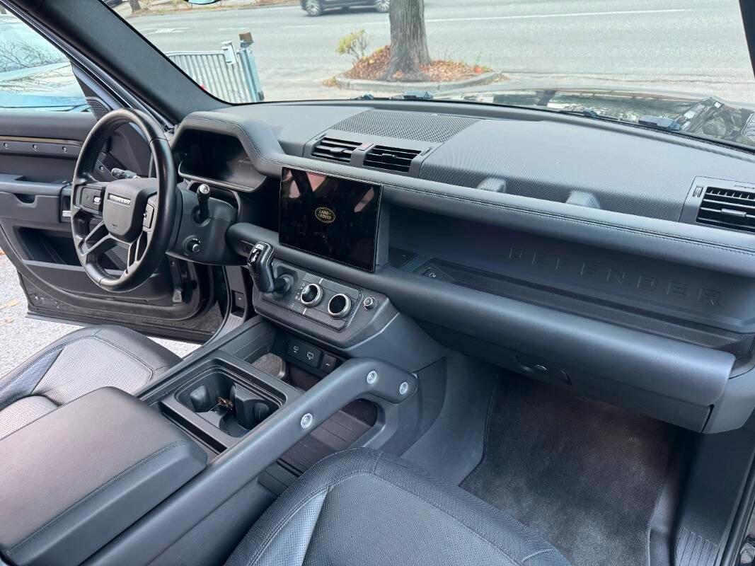 Land Rover Defender 3.0d i6 X-Dynamic HSE 300cv - Matrix - 22"