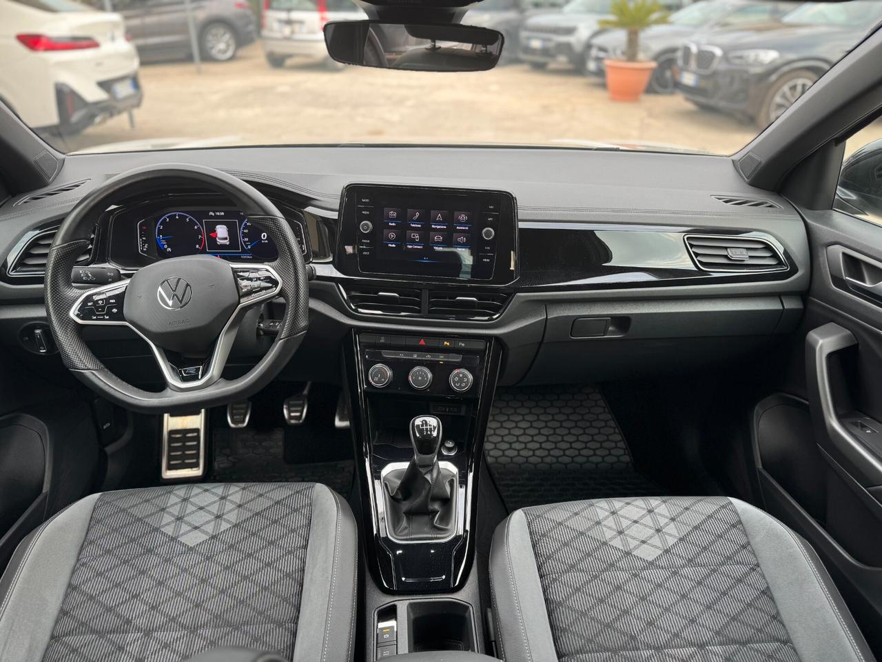 VOLKSWAGEN T-ROC 1.5TURBO BENZINA