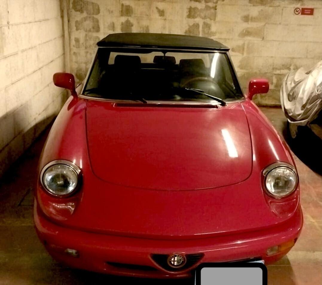 Alfa Romeo Spider 2.0i