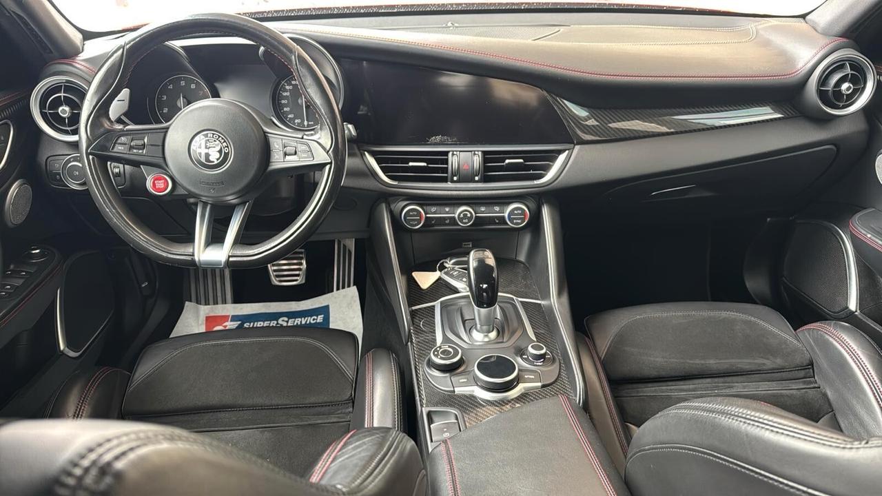 Alfa Romeo Giulia 2.9 V6 Bi-Turbo Quadrifoglio
