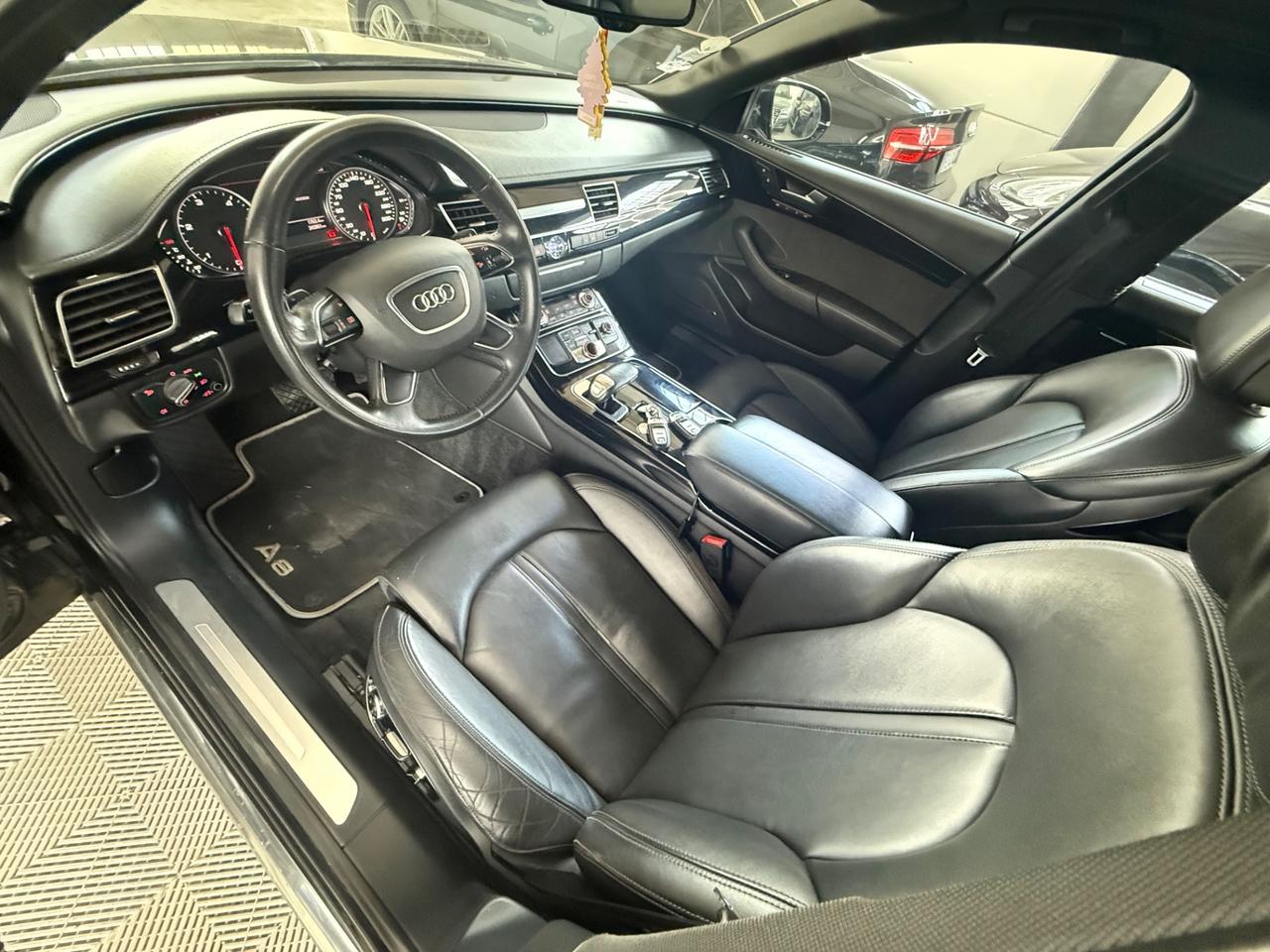 Audi A8 3.0 TDI 250 CV clean diesel quattro tiptronic
