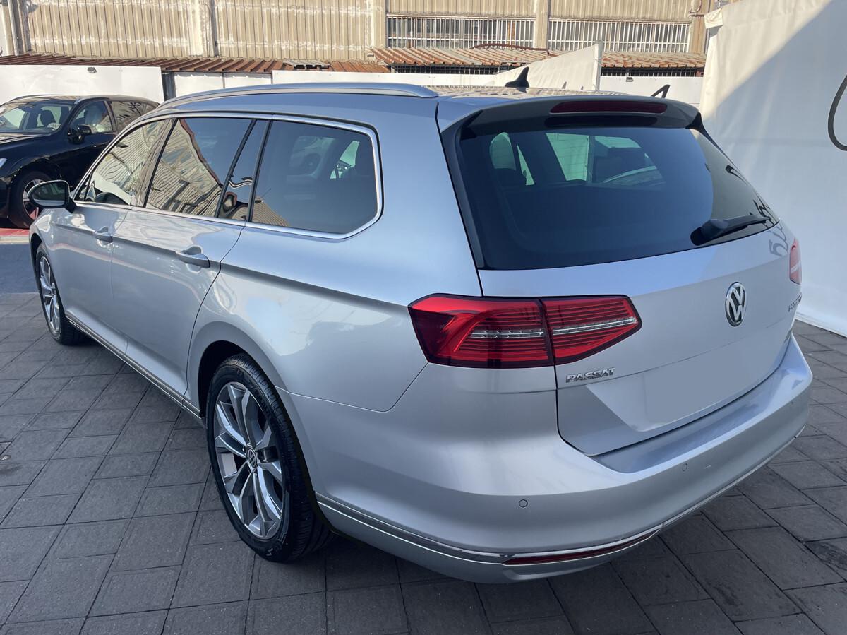 Volkswagen Passat Variant 2.0 TDI DSG Highline BlueMotion Technology