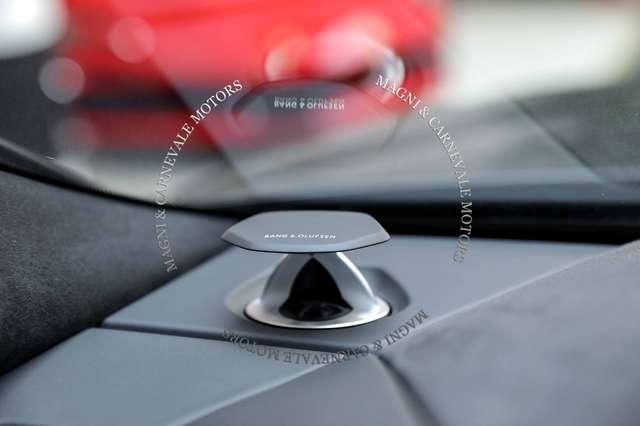 Lamborghini Urus S|AKRAPOVICH|FULL CARBON|NIGHT VIEW|23''|FULL OPT