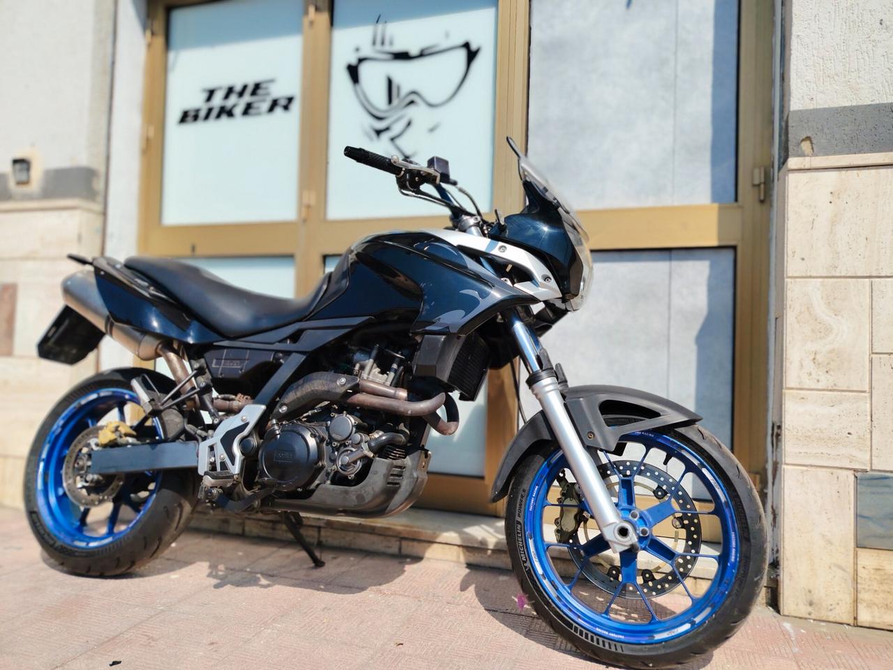 Aprilia Pegaso 650 Strada 35 kw akrapovic