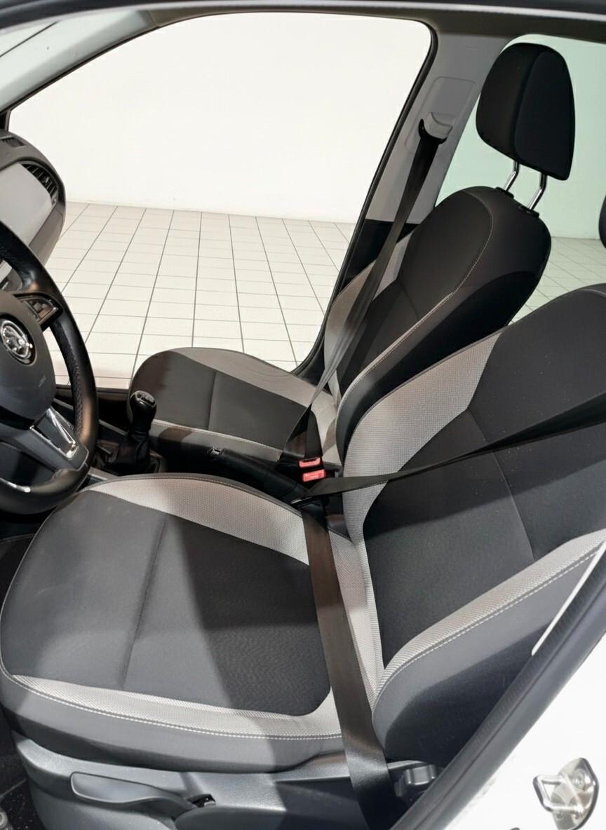 Skoda Fabia 1.0 TSI Twin Color Nero