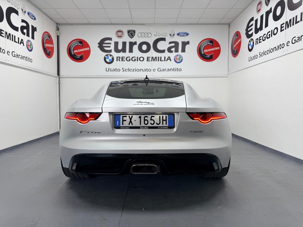 Jaguar F-Type 2.0 aut. Coupé Chequered Flag 05/2019 EURO 6D TETTO RETROCAM SCARICO
