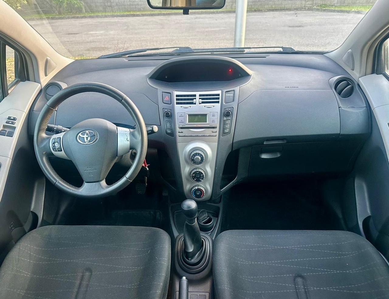 Toyota Yaris 1.3 5 porte Sol