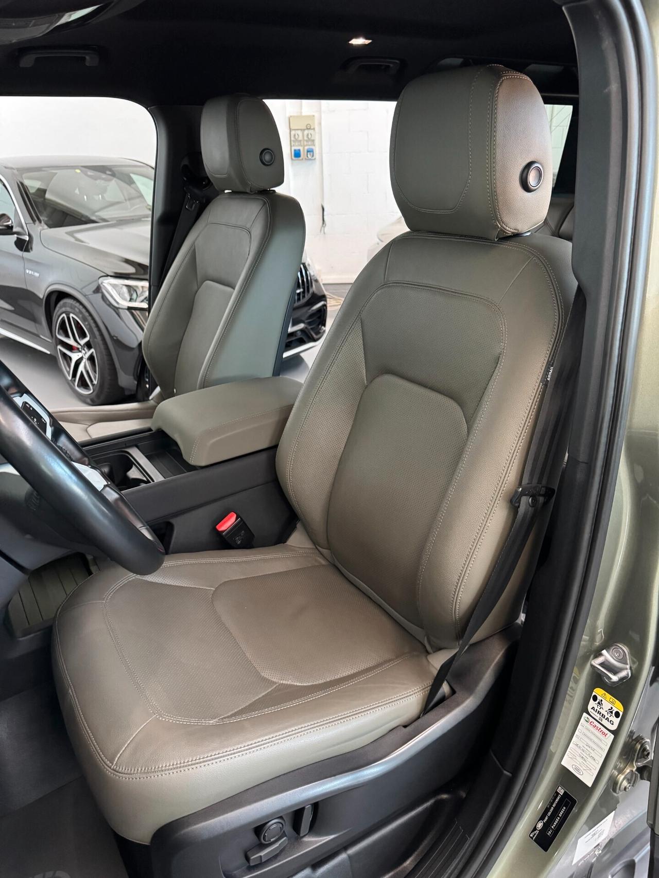 Land Rover Defender 110 SE MHEV awd 3.0cc 200cv Assetto regolabile Autocarro Certificata
