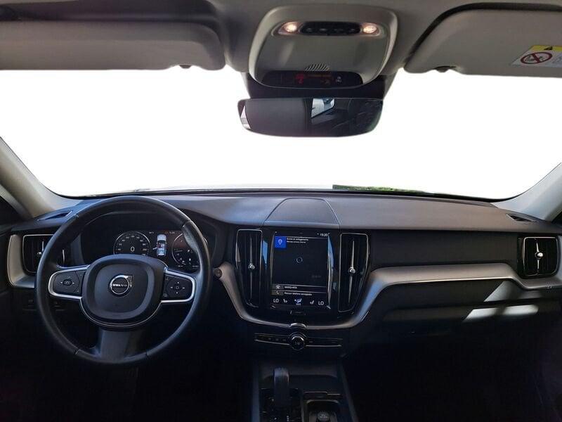 Volvo XC60 B4 197+14 CV AWD M-Hybrid Diesel Automatica Momentum