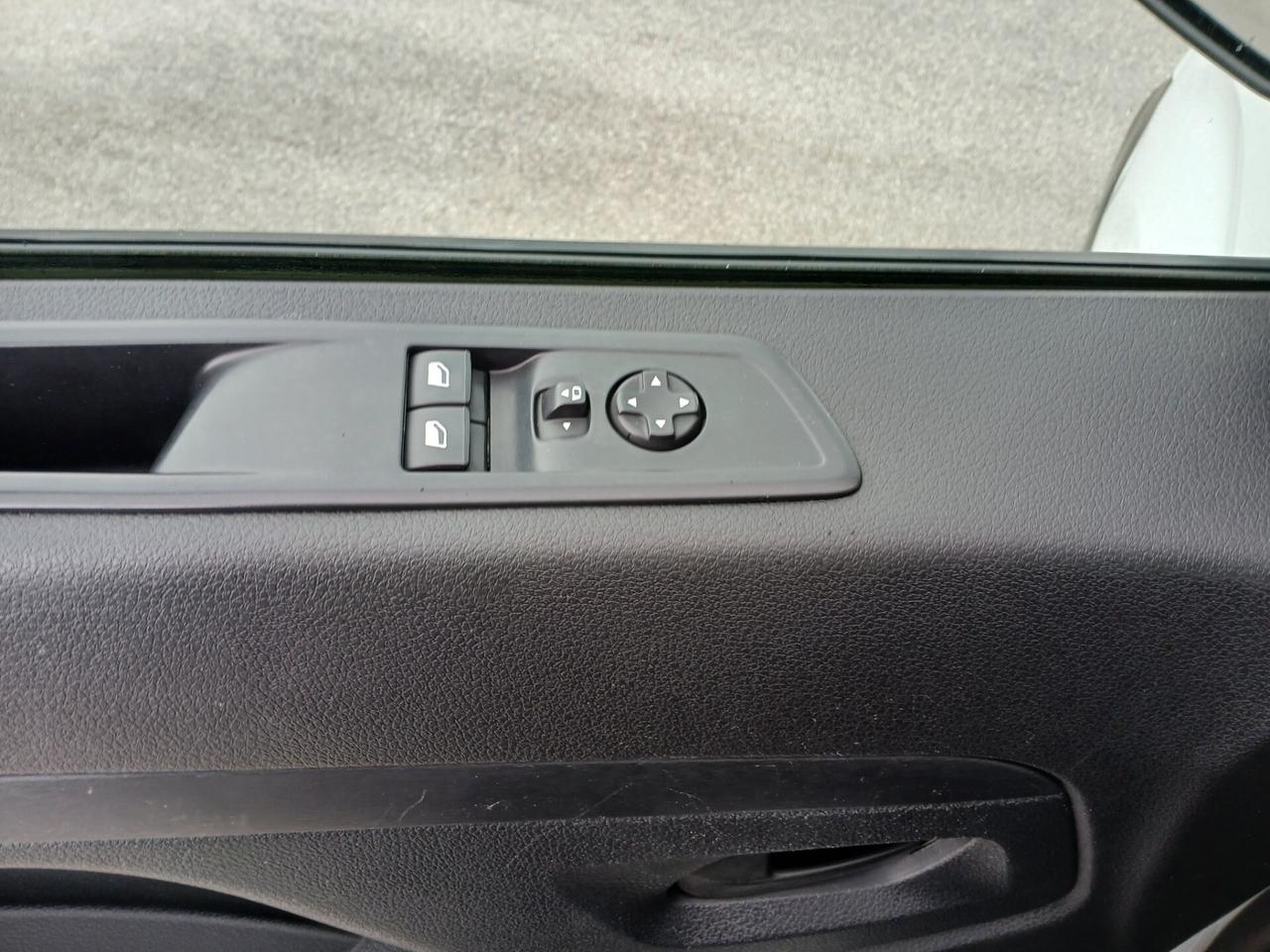 PEUGEOT EXPERT BHDi 120 PL-TN 2023