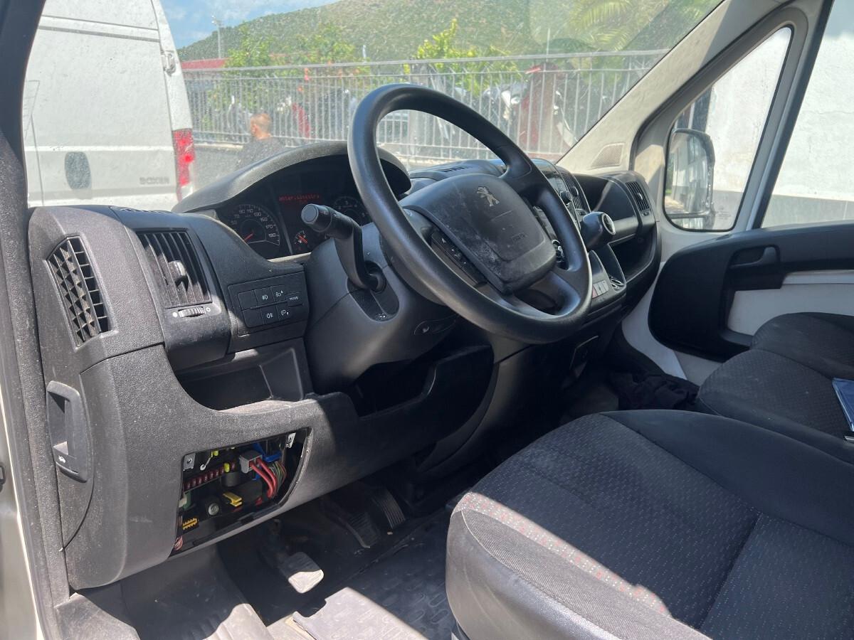 Peugeot Boxer 2.0 Blue HDi 333 L2H2 130 10/2018 Coibentato