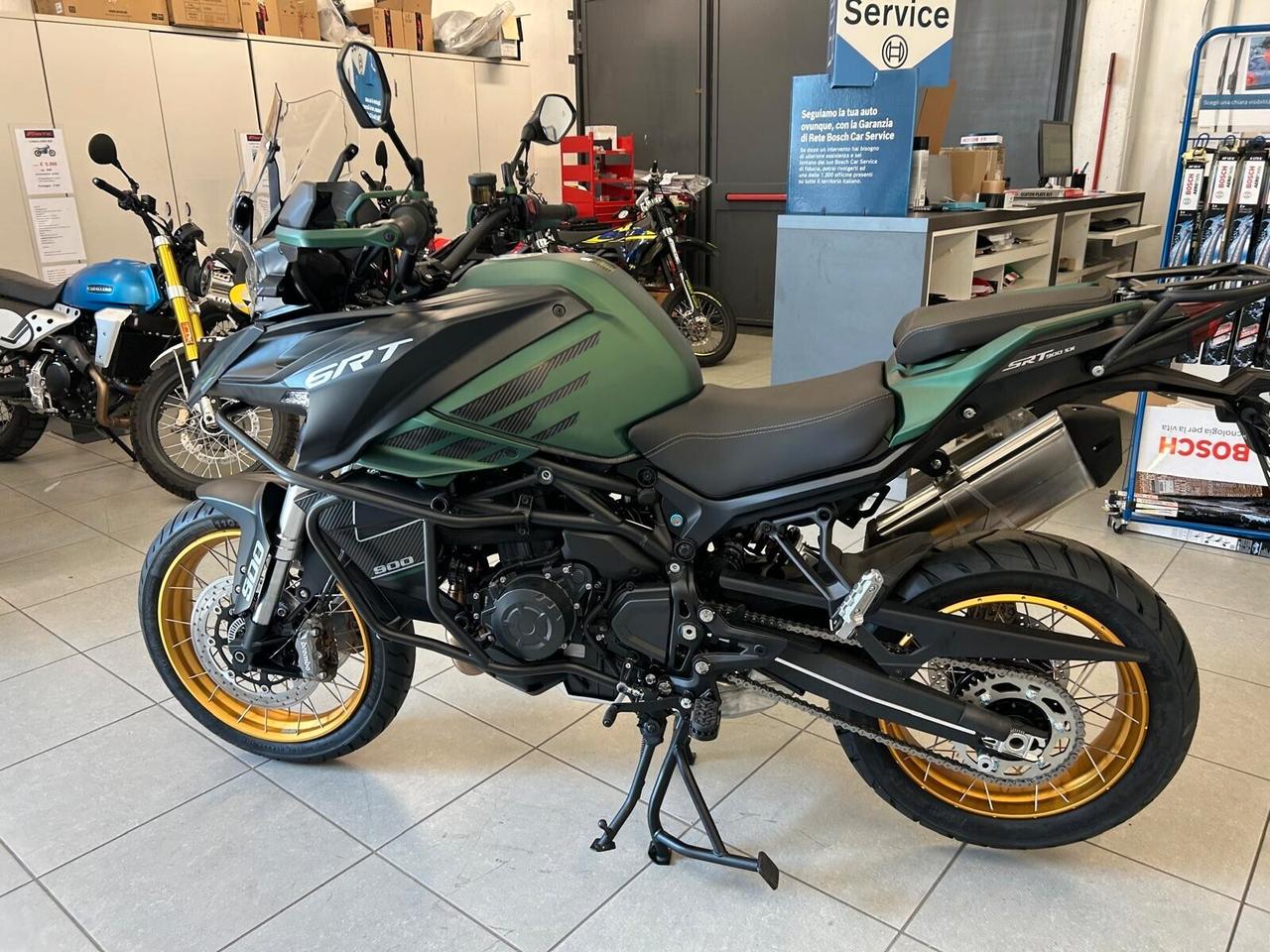 Qj Motor SRT 900 SX IN PROMOZIONE