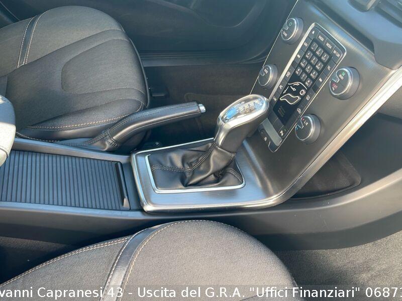 Volvo V40 Cross Country D3 Geartronic Momentum