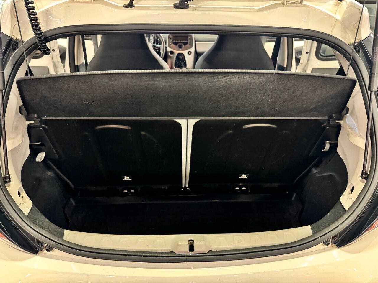 Toyota Aygo 1.0 VVT-i 69 CV 5 porte x-wave TSS - UNICO PROPRIETARIO