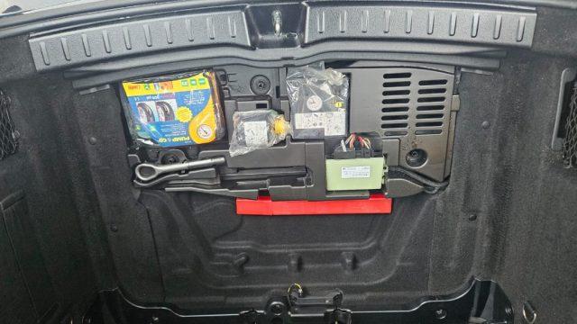 MERCEDES-BENZ GLA 200 d Automatic Premium