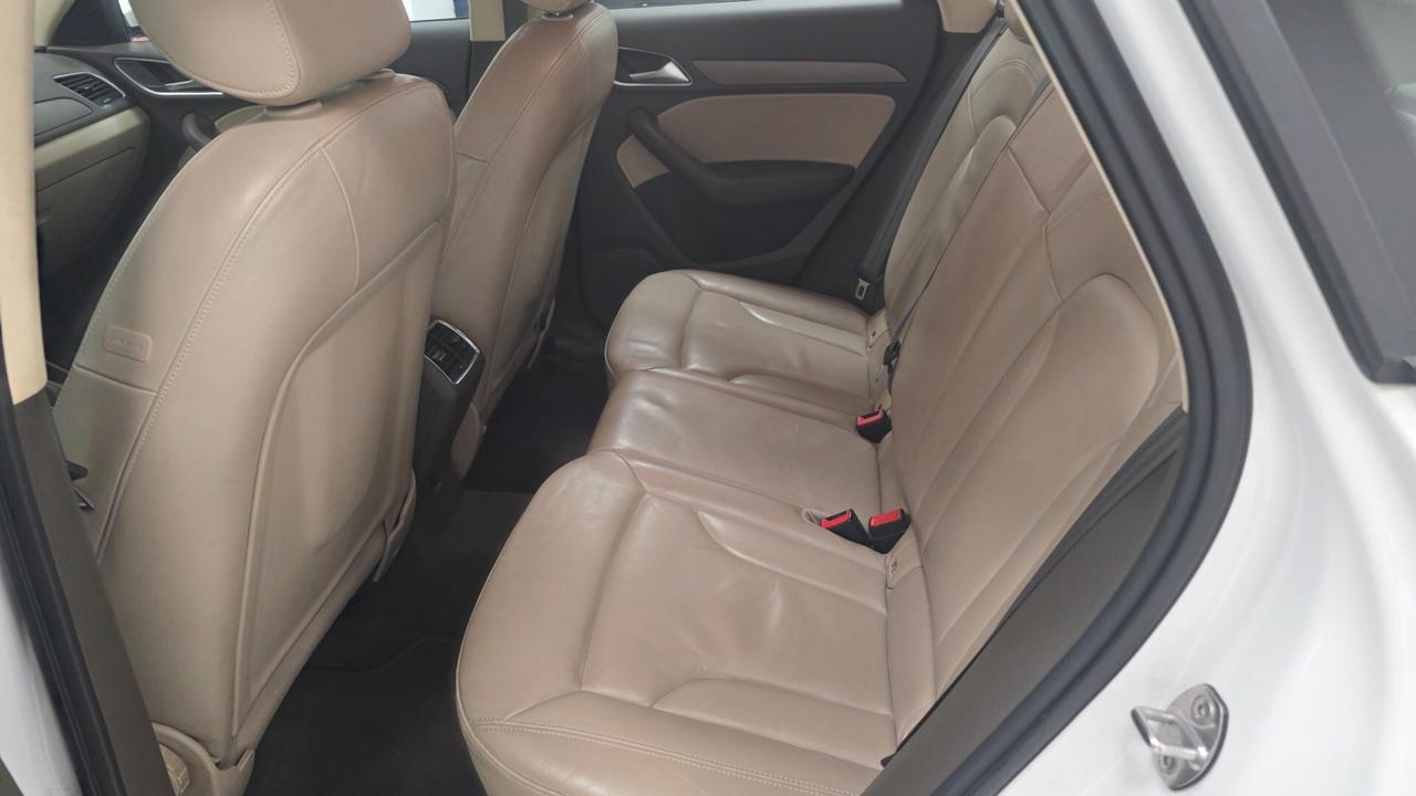 Audi Q3 2.0 TDI quattro S tronic Advanced