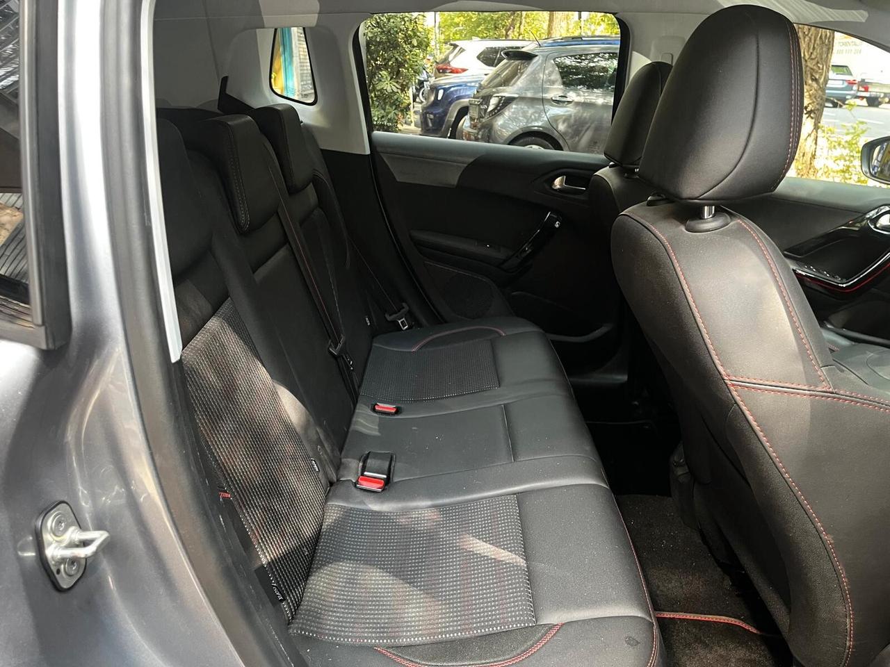 Peugeot 2008 BlueHDi 100 GT Line