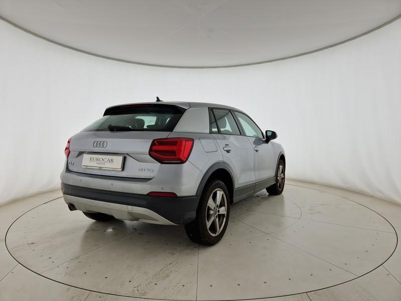 Audi Q2 30 1.6 tdi admired