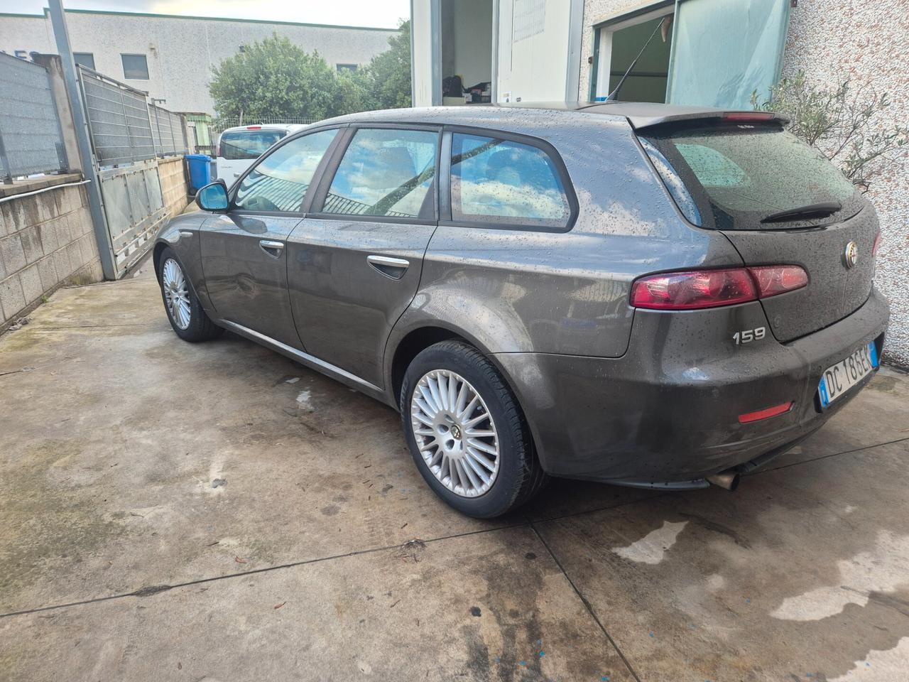 Alfa Romeo 159 1.9 JTDm 16V Sportwagon Distinctive