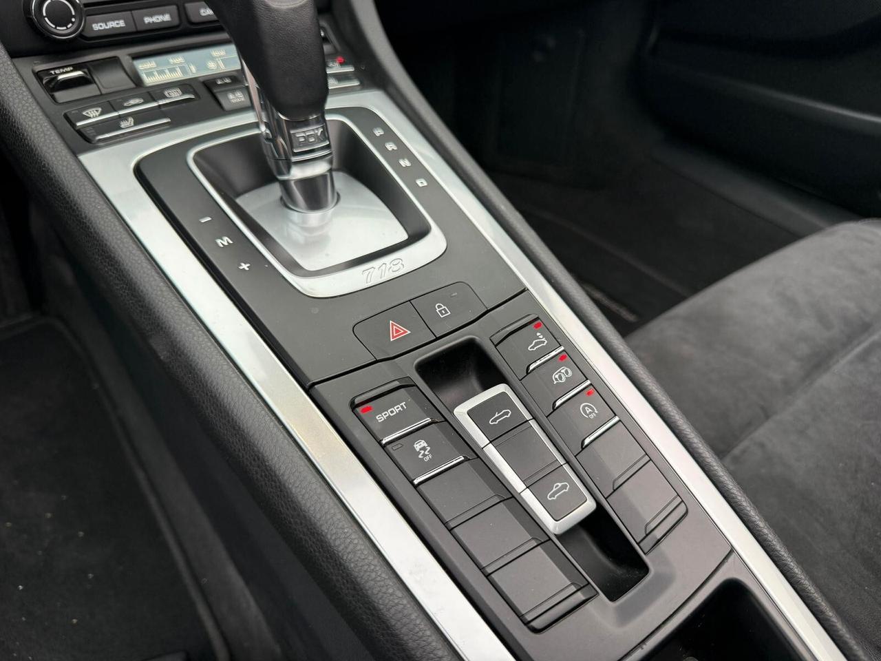 Porsche 718 Spyder Boxster 2.0