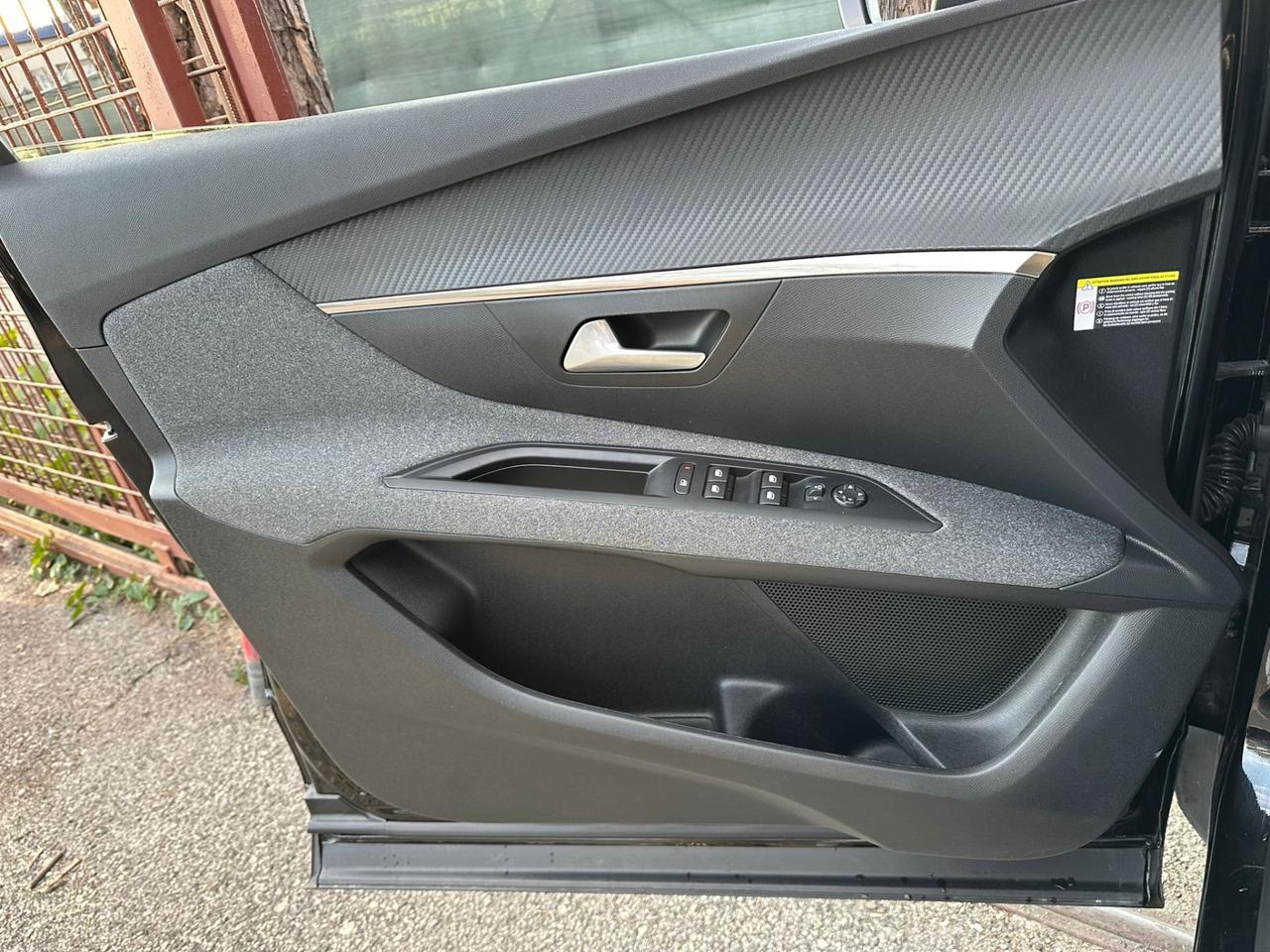 Peugeot 3008 BlueHDi 130 S&S EAT8 Active Pack *PROMO*