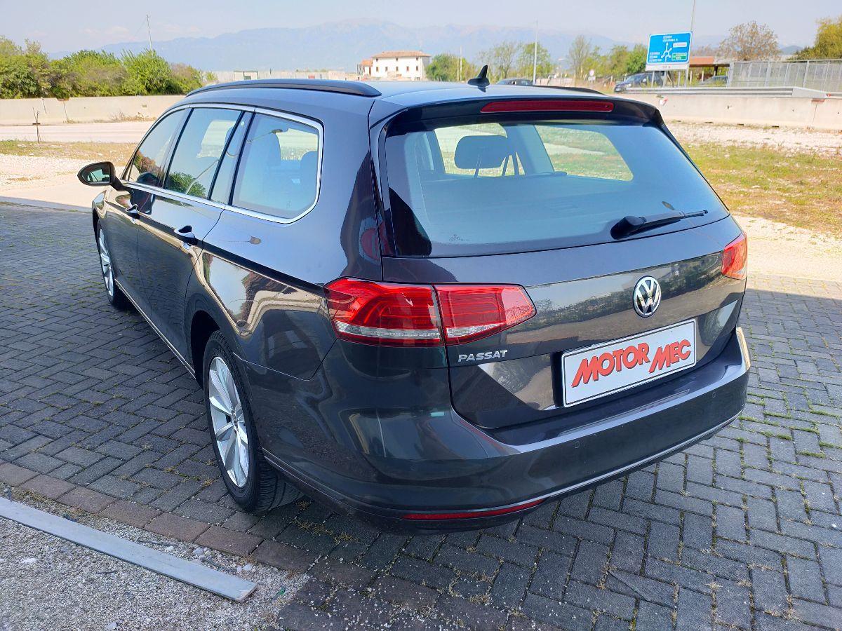 VOLKSWAGEN - Passat Variant - Passat 2.0 TDI Var. Business DPF
