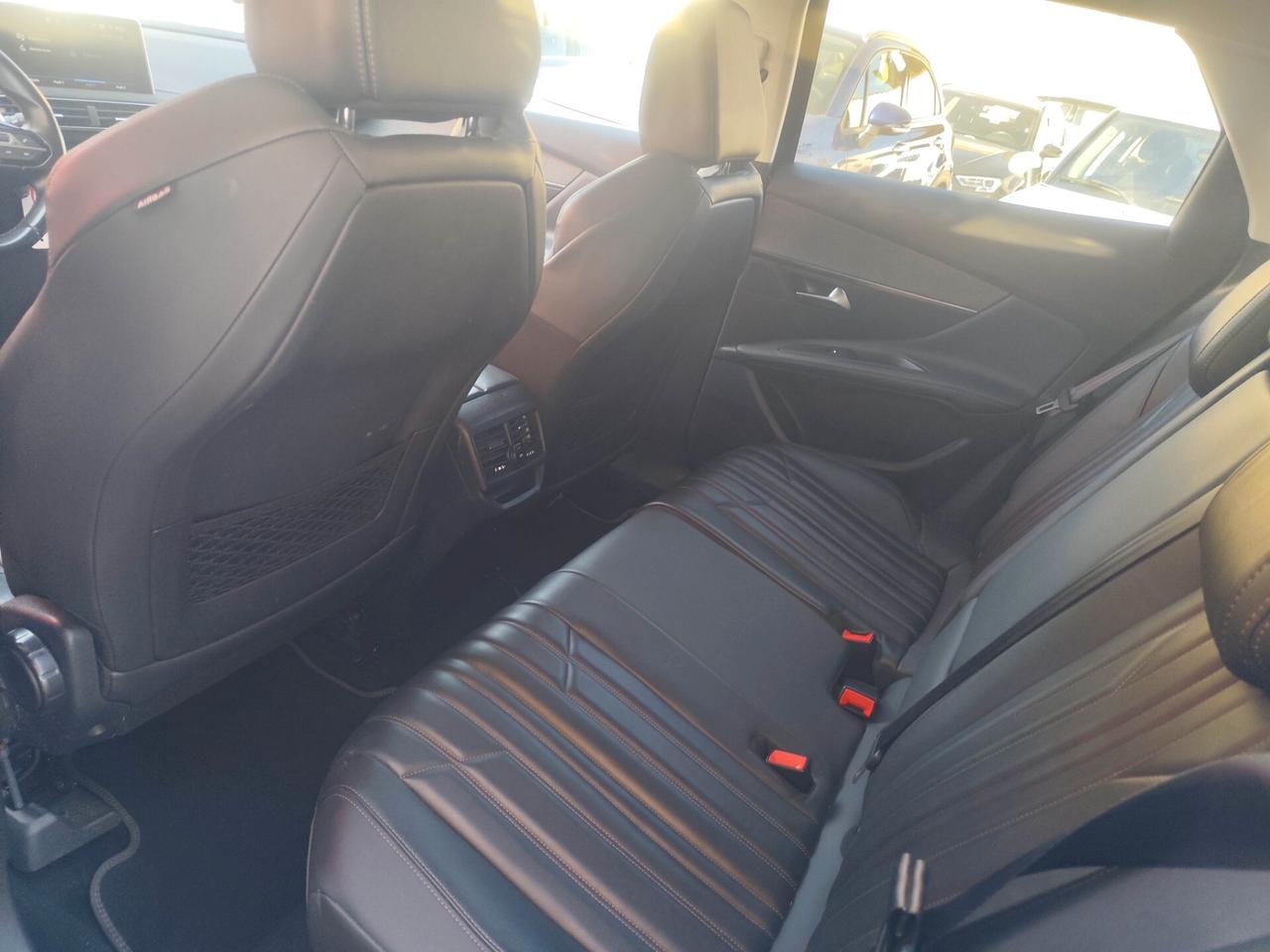 Peugeot 3008 BlueHDi 130 S&S Crossway