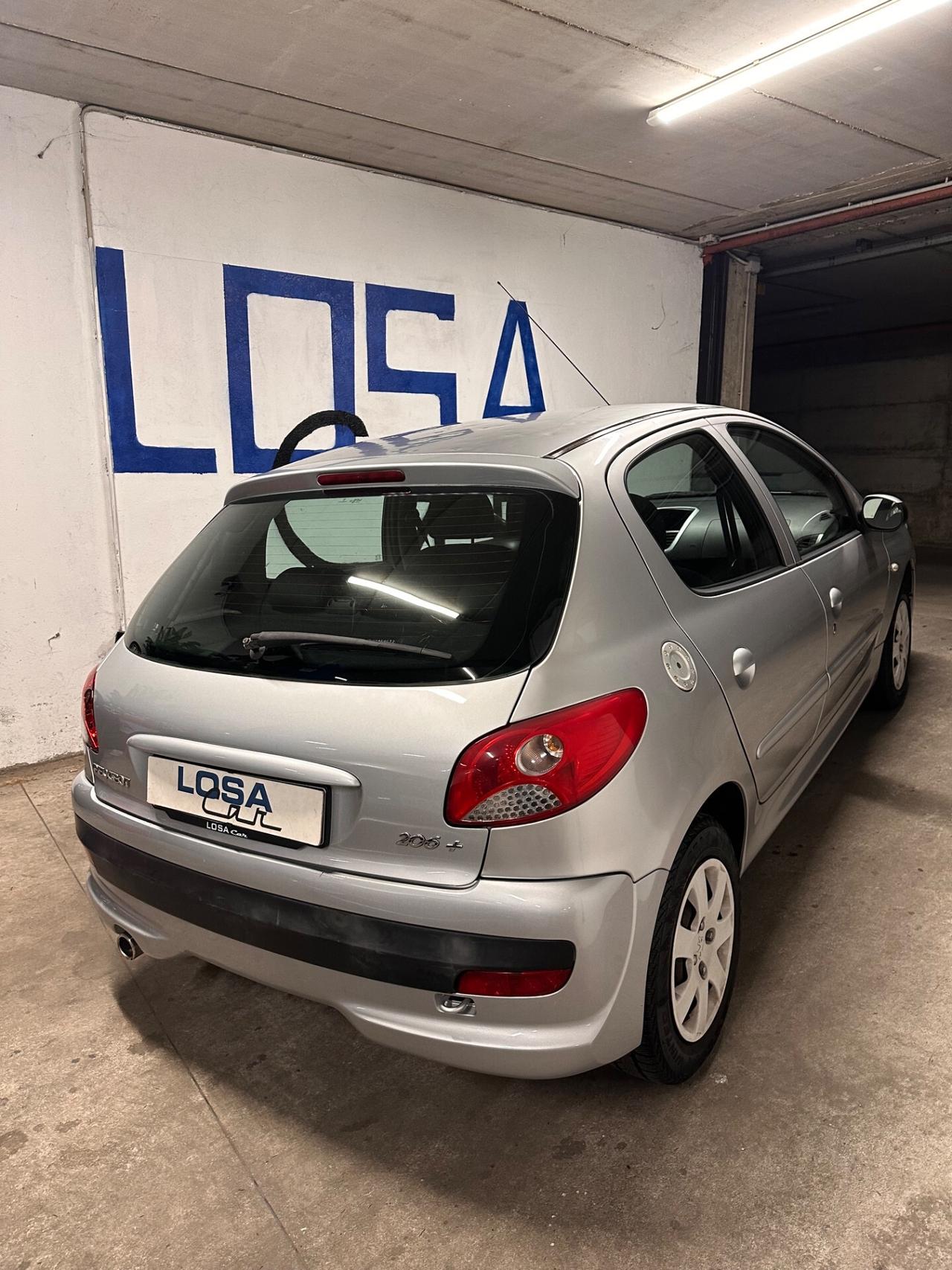 Peugeot 206 plus 1.1 2011