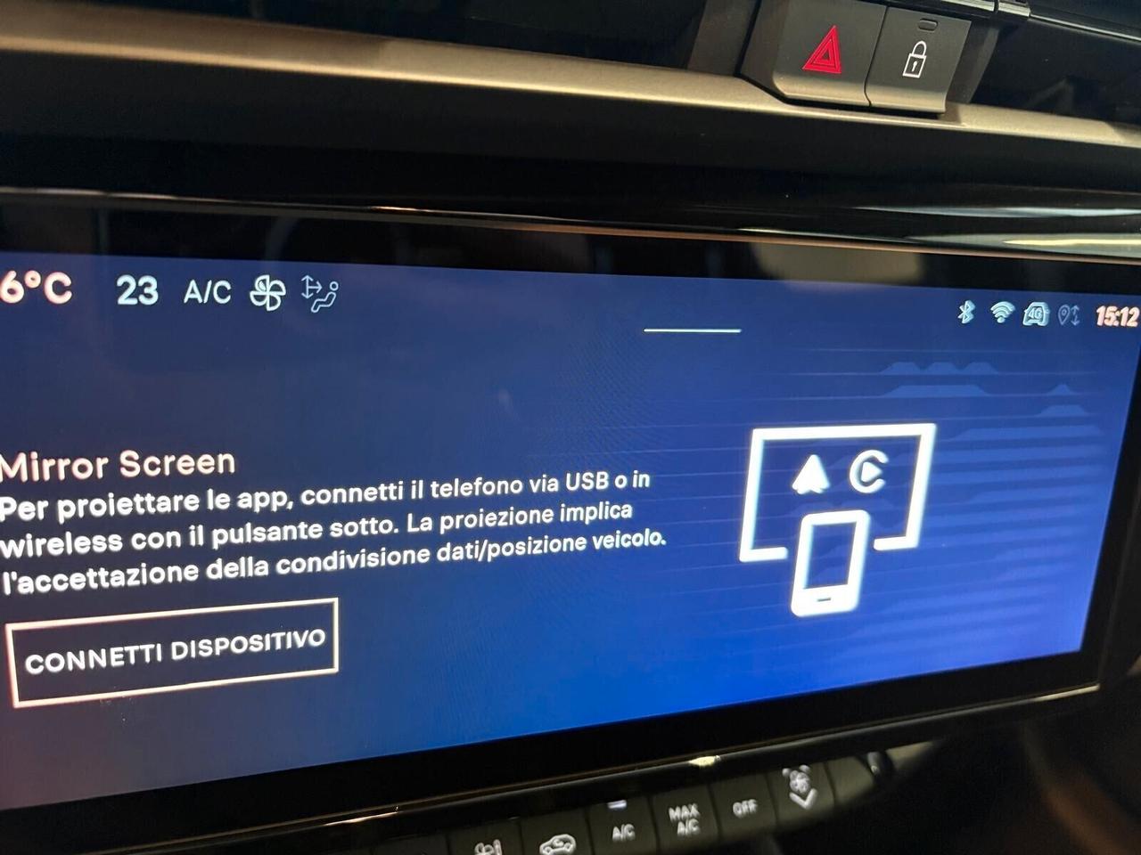 Alfa Romeo Junior Hybrid 145 eDCT6 SPOTICAR