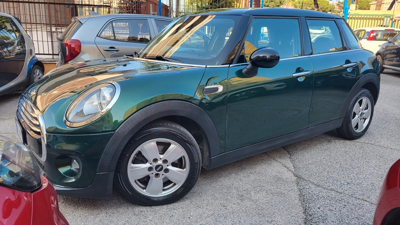 Mini Mini 1.5 Cooper D 5 porte