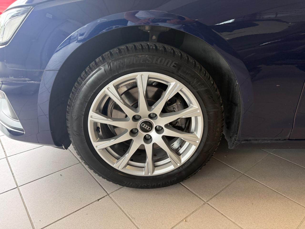 Audi A4 Avant 35 TDI/163 CV S tronic Business Advanced