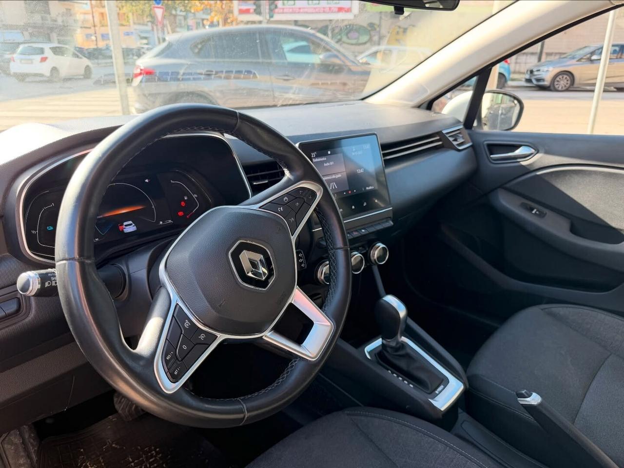 Renault Clio Full Hybrid E-Tech 140 CV 5 porte