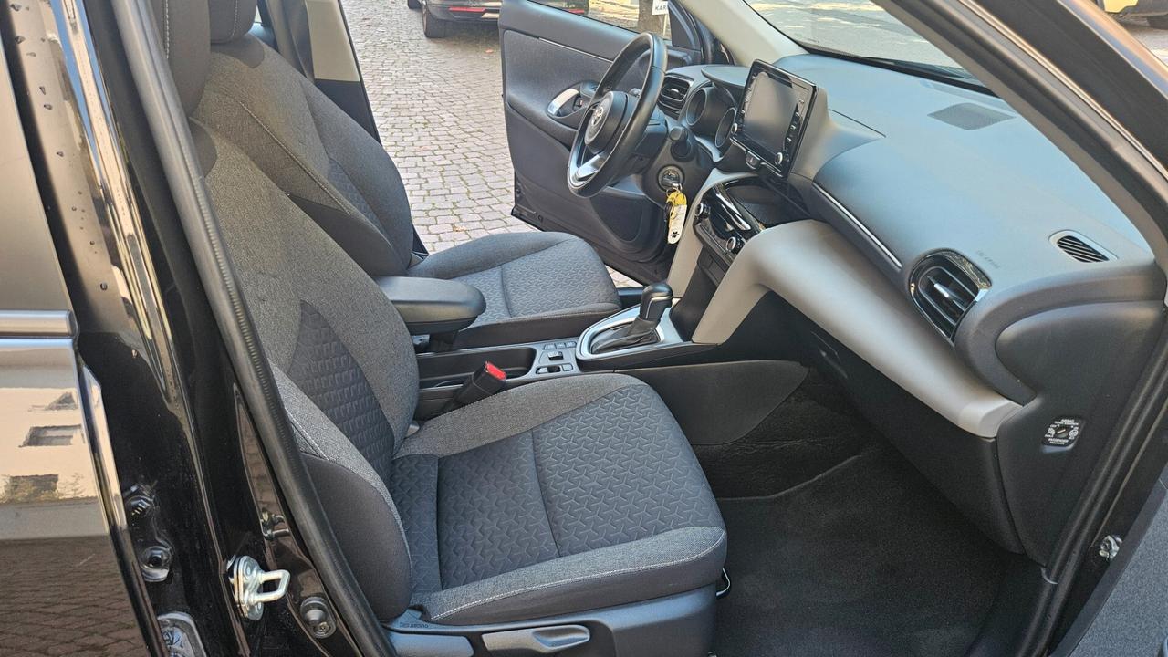 Toyota Yaris Cross 1.5h Active fwd 116cv e-cvt