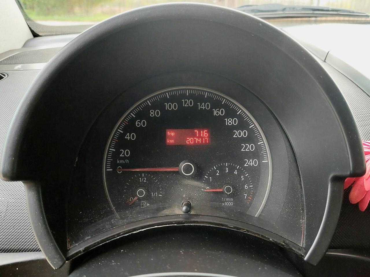 VW New Beetle 1.6 Cabrio Red Lim. Edt. GPL - 2010