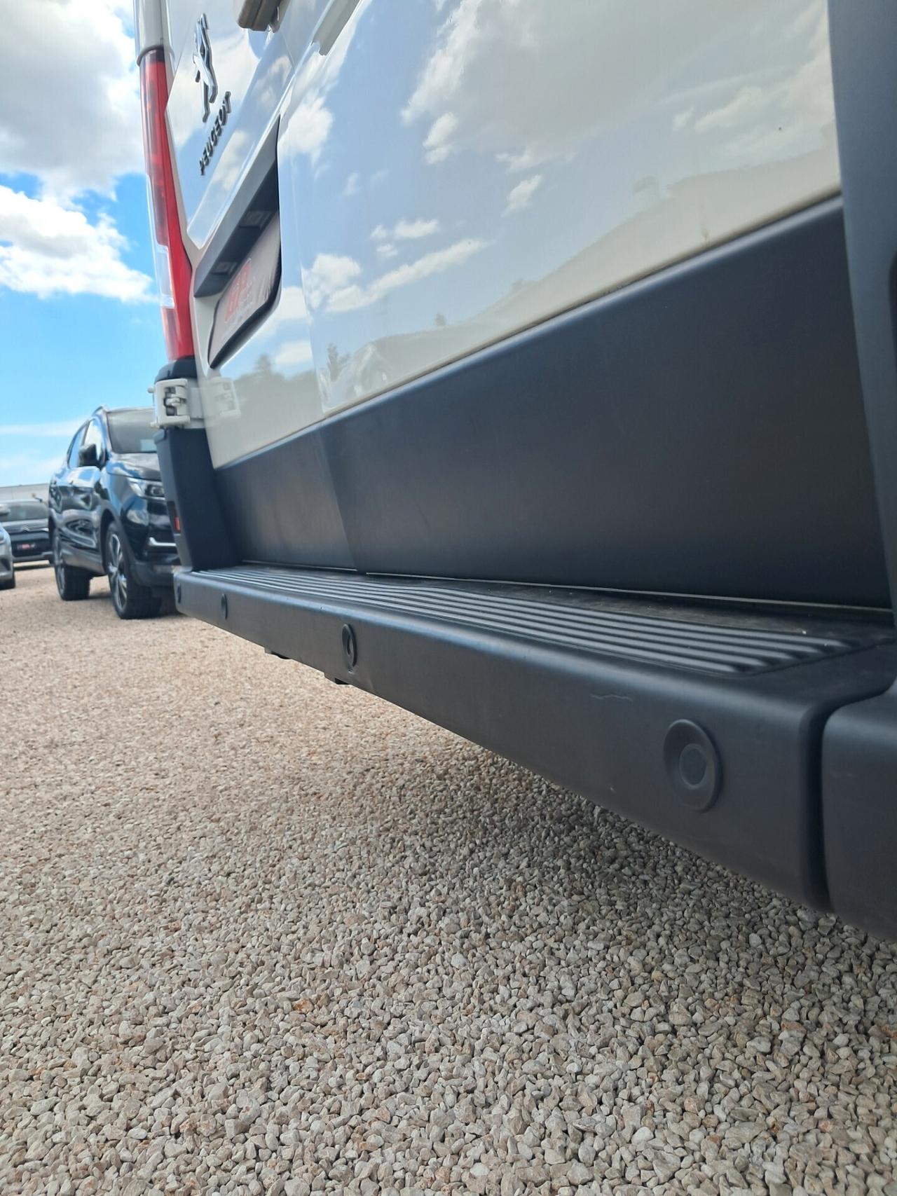 Peugeot Boxer 333 2.2 BlueHDi 140*CLIMA