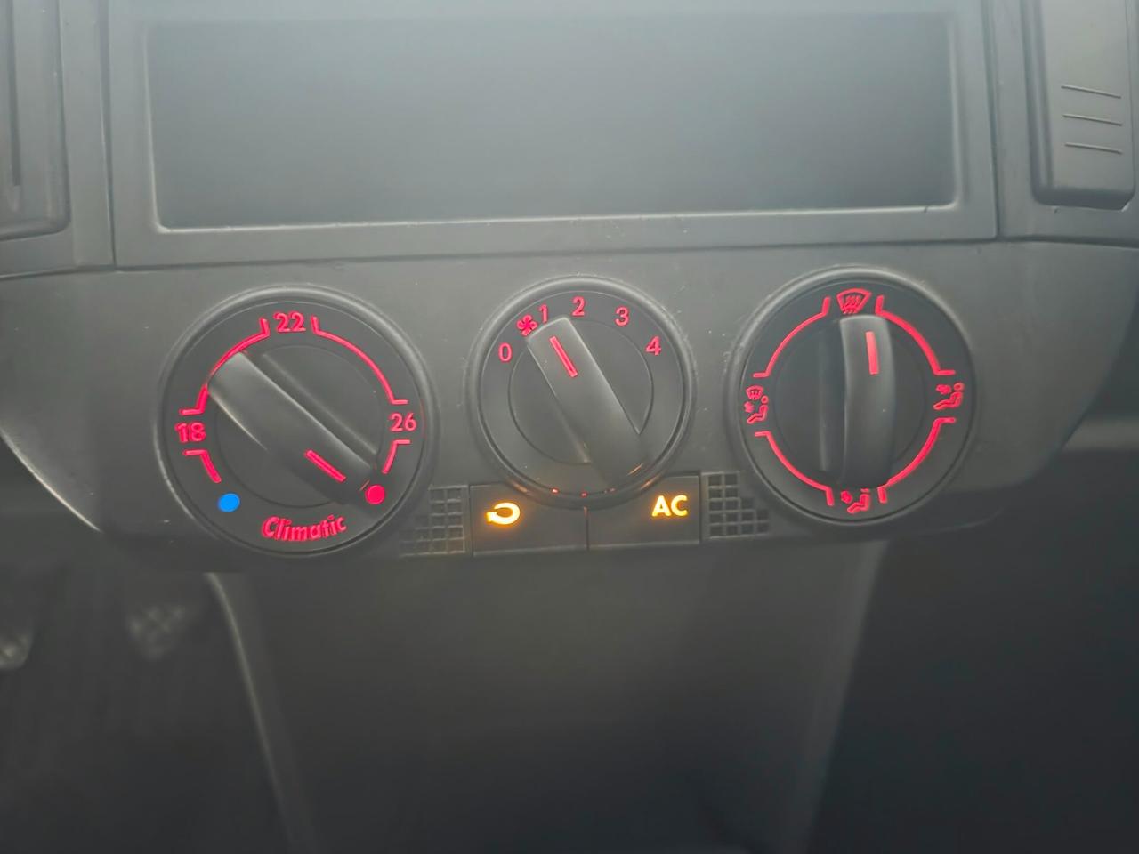 VOLKSWAGEN POLO 1.2 BENZINA 136.000 KM 2008