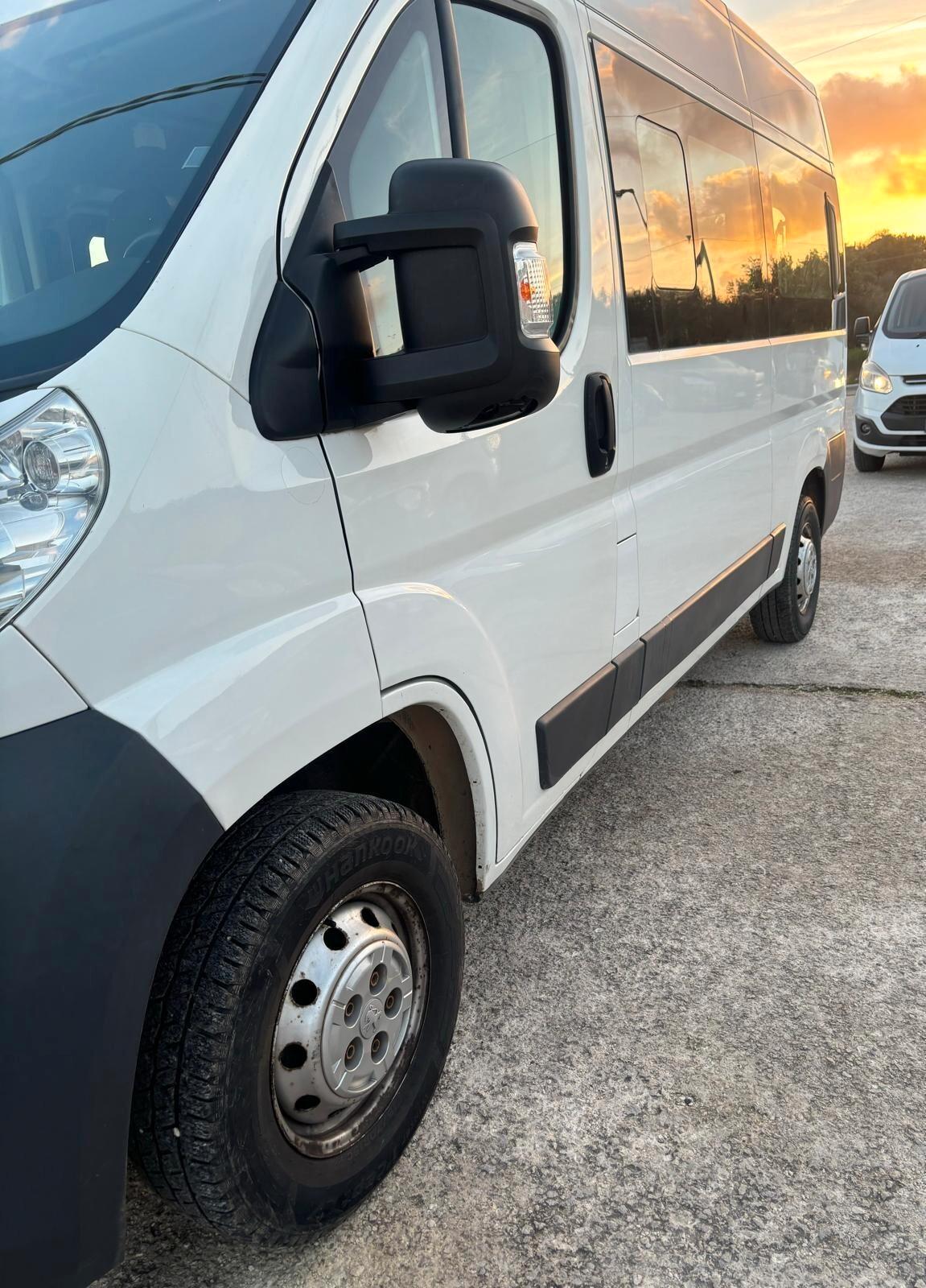 Peugeot Boxer 330 2.2 HDi/130CV FAP PC-TN Combi Premium