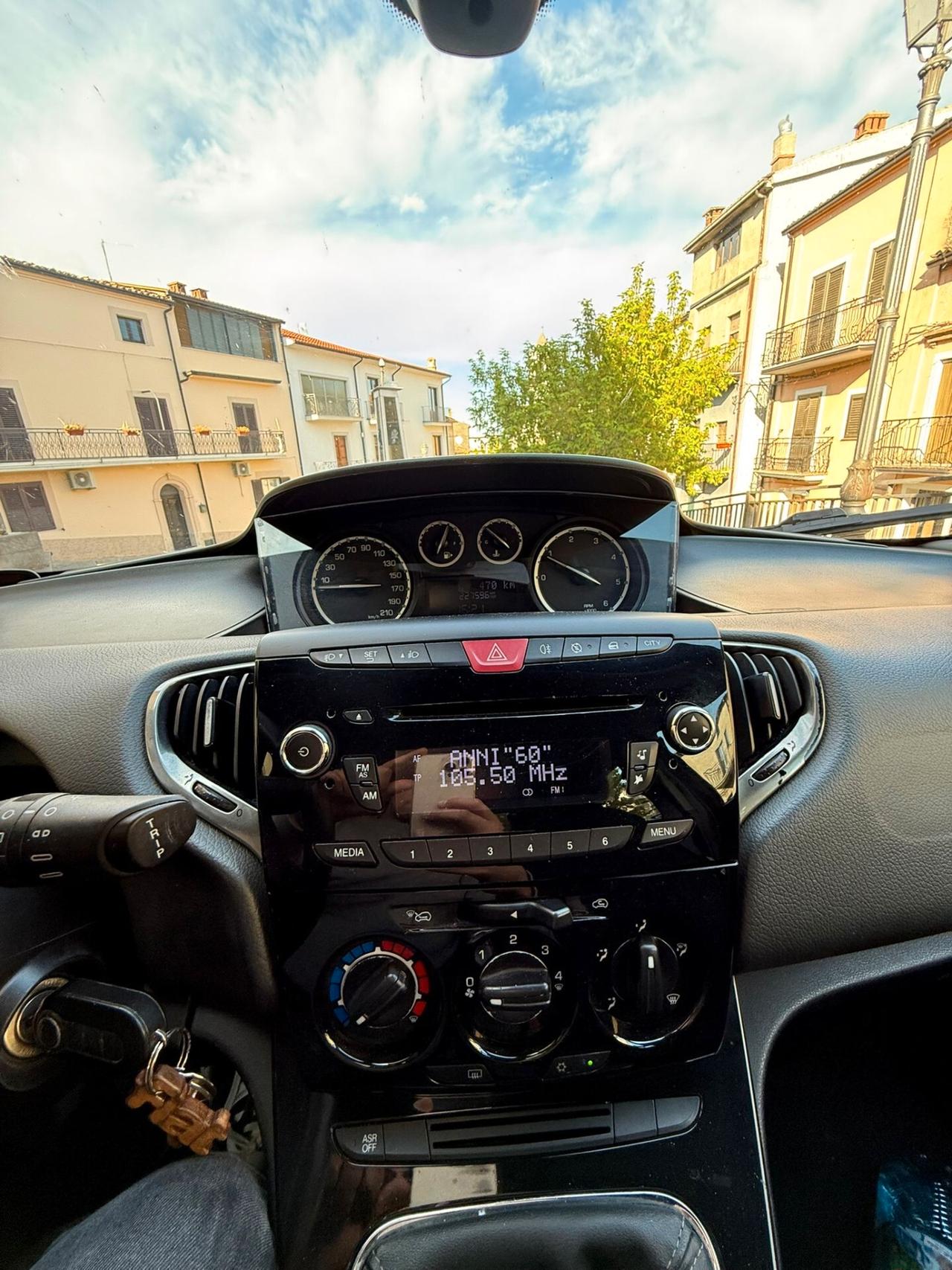 Lancia Ypsilon 1.3 diesel 95 cv