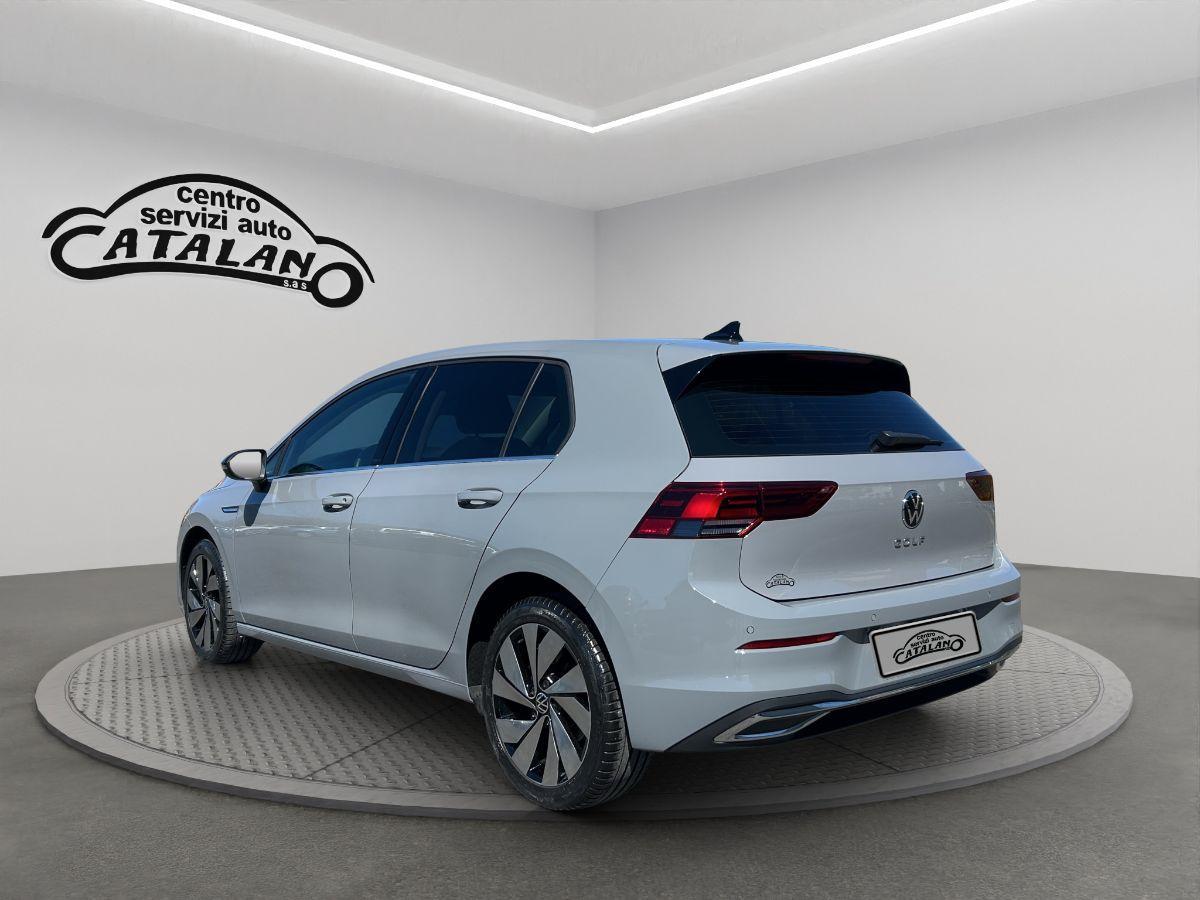 VOLKSWAGEN - Golf- 2.0 tdi Life 115cv dsg