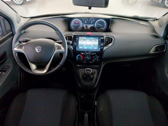 LANCIA Ypsilon 1.0 FireFly 5 porte S&S Hybrid Ecochic Gold