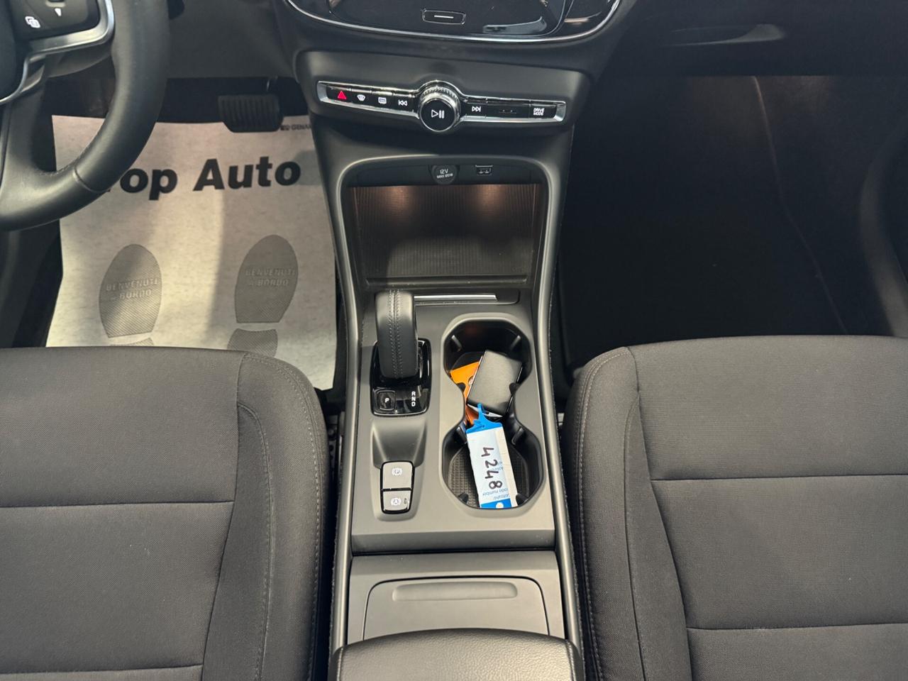 VOLVO XC 40 D3 GEARTRONIC MOMENTUM PRO - MY21
