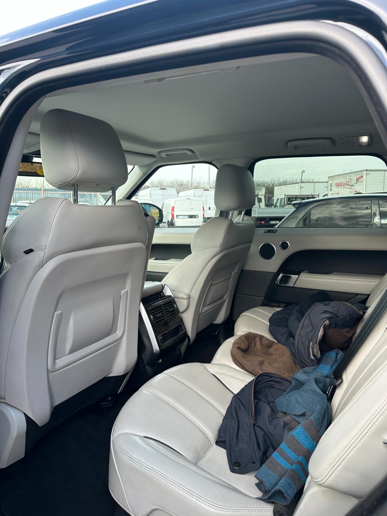 Land Rover Range Sport 3.0 TDV6 Silver Edition