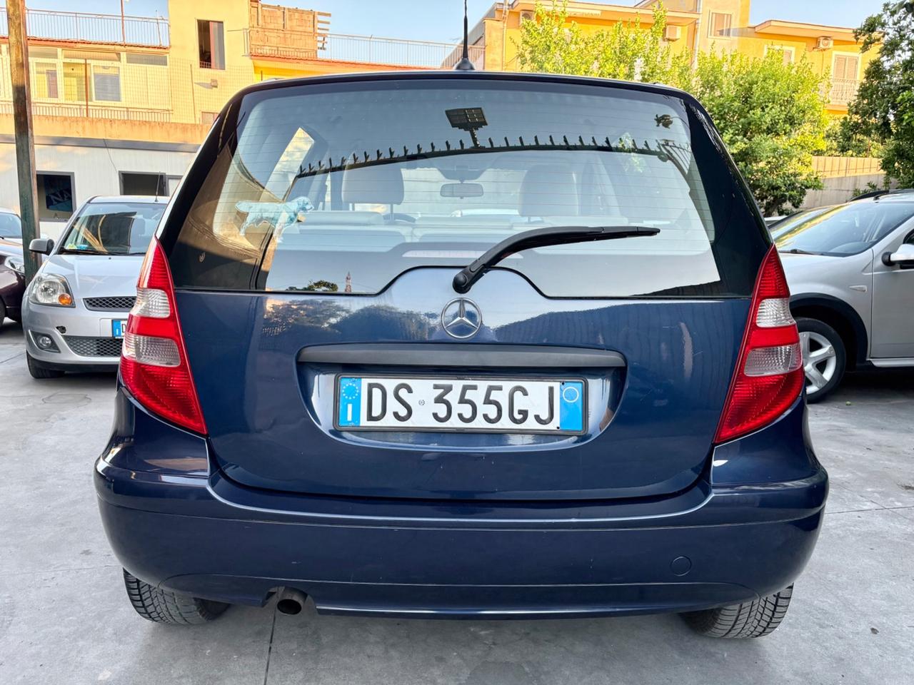 Mercedes-benz A 150 1.5 benzina 122000km