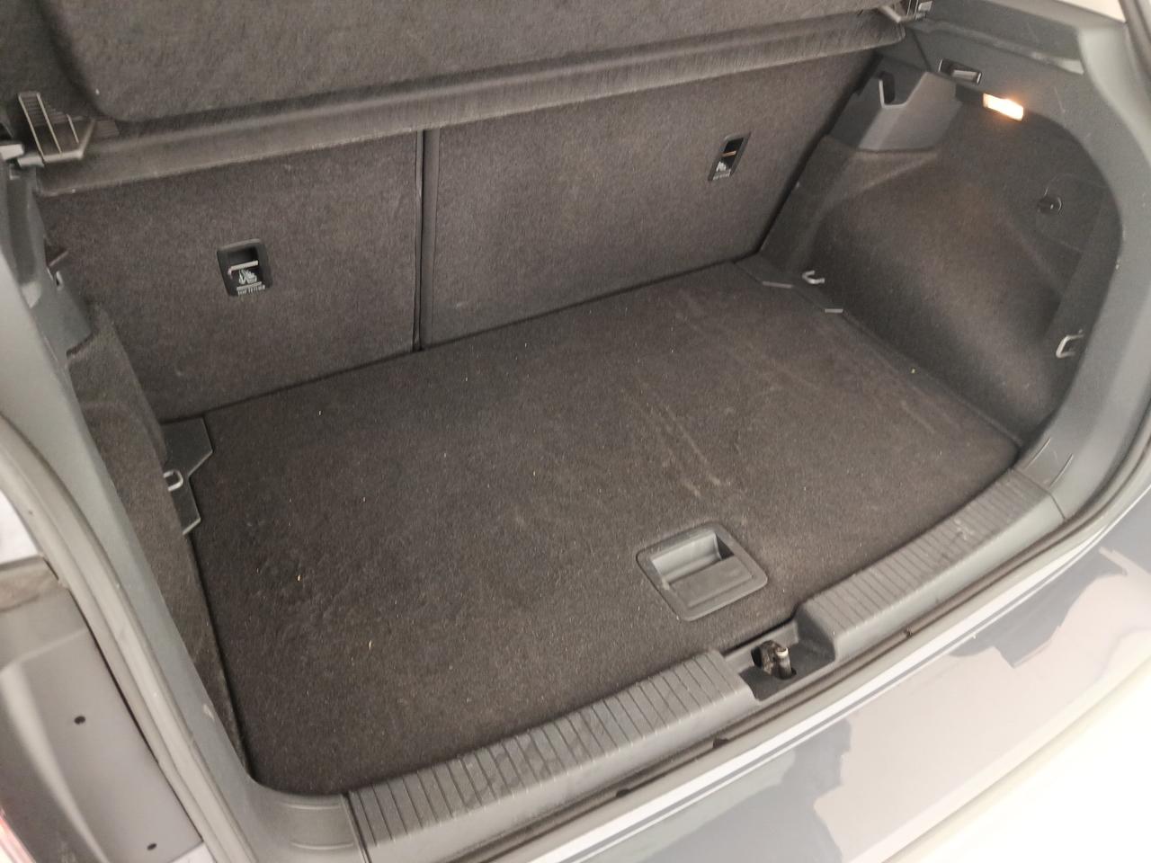 VOLKSWAGEN T-Cross - T-Cross 1.0 TSI Life