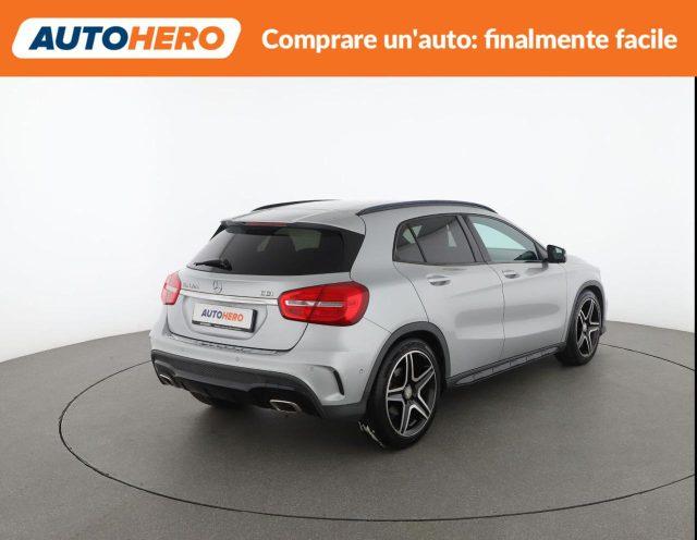MERCEDES-BENZ GLA 220 CDI Automatic Premium
