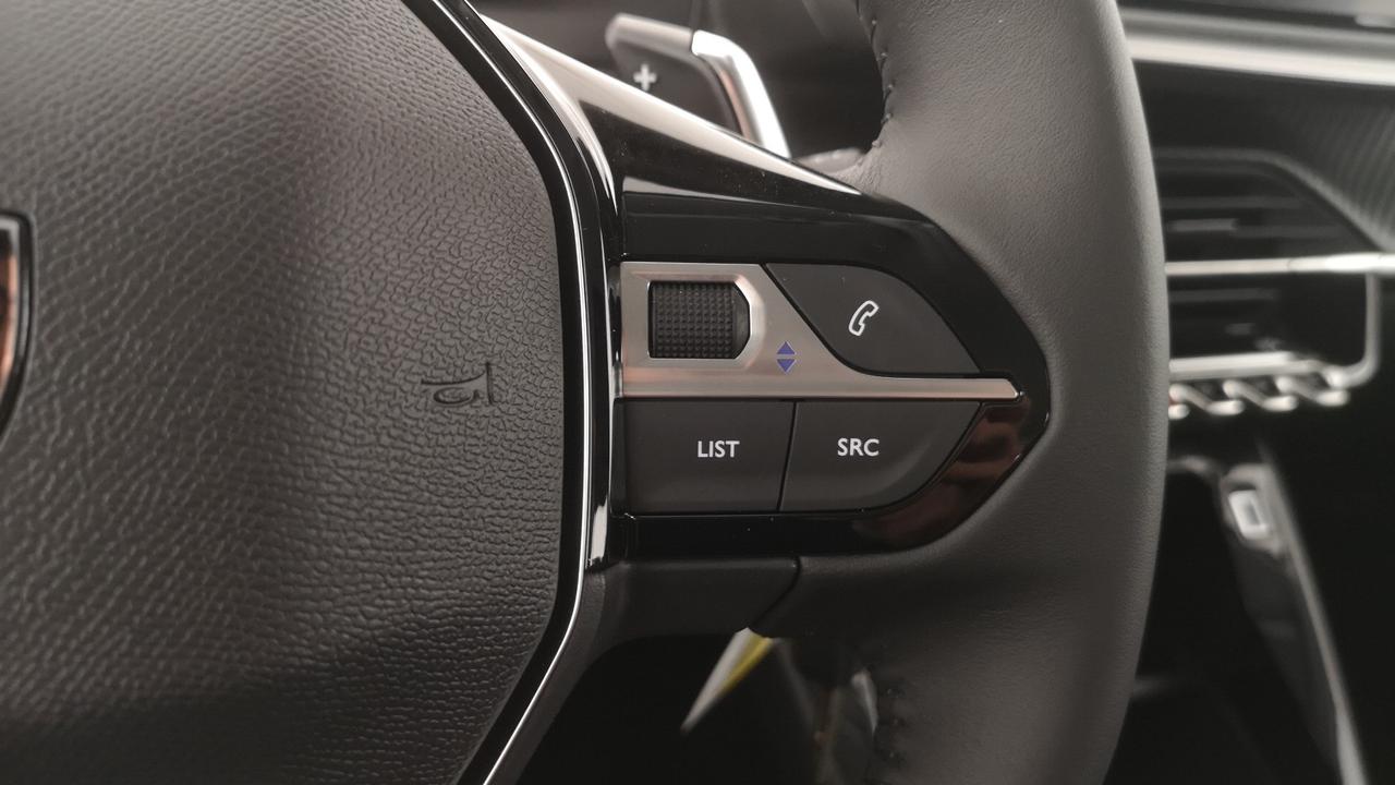 PEUGEOT 208 5P - STYLE Hybrid 100 E-DCS6